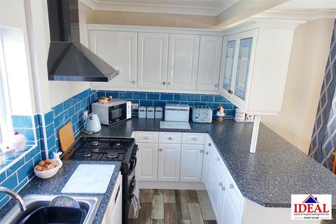 53 Charles Street, Carcroft, Doncaster, DN6 8AZ