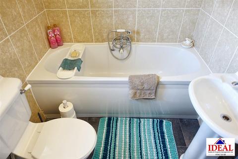 53 Charles Street, Carcroft, Doncaster, DN6 8AZ