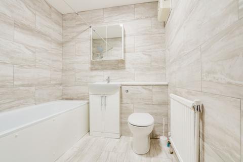 1 bedroom maisonette for sale, Mary Datchelor Close, London, SE5