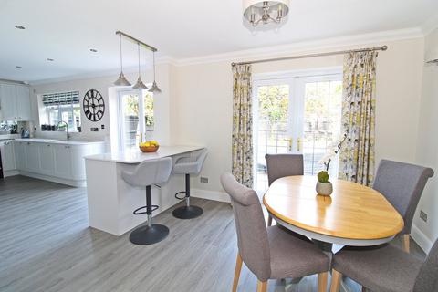 5 Wagtail Walk, Beckenham, BR3 3XH