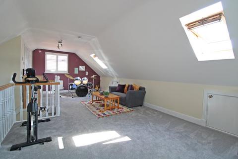 5 Wagtail Walk, Beckenham, BR3 3XH