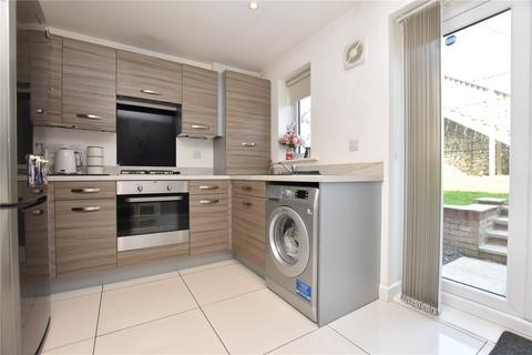14 Bedale Drive, Morley, Leeds, LS27 8YF