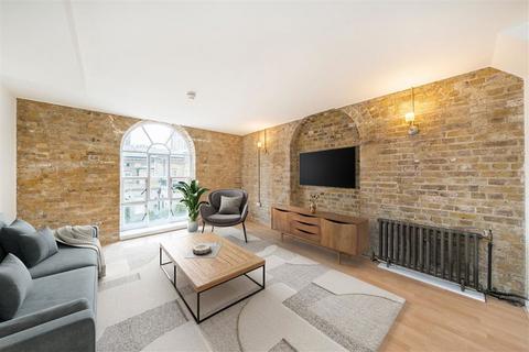 Hopton Road, London SE18