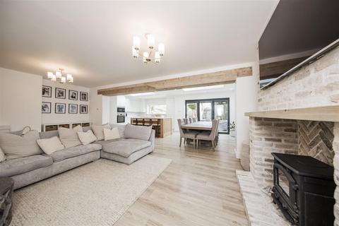 7 Hoselands View, Hartley, Longfield, DA3 7ED