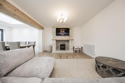 7 Hoselands View, Hartley, Longfield, DA3 7ED
