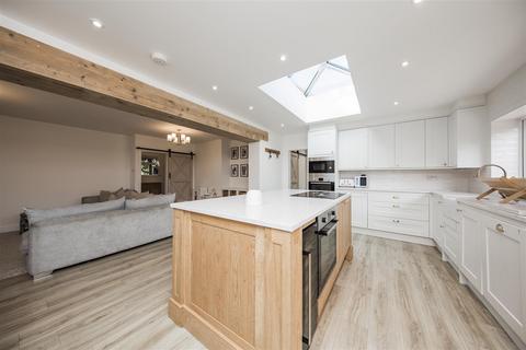 7 Hoselands View, Hartley, Longfield, DA3 7ED