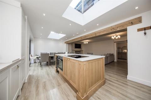 7 Hoselands View, Hartley, Longfield, DA3 7ED
