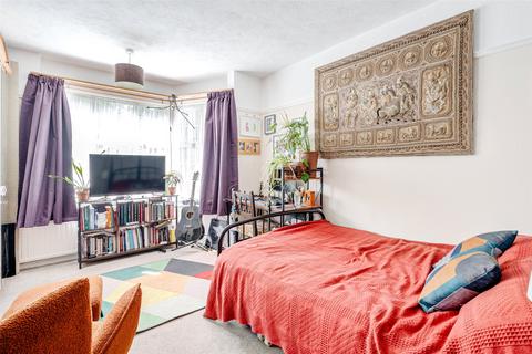3 bedroom flat for sale, The Acre Close, Worthing, West Sussex, BN11