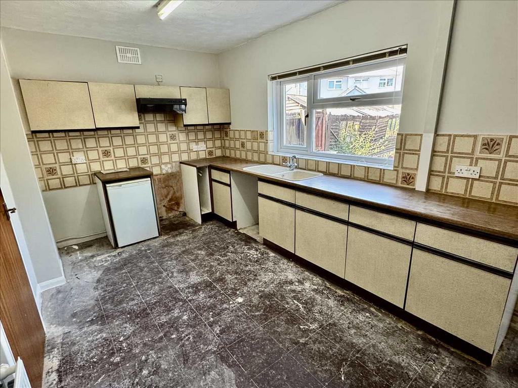 Dining kitchen