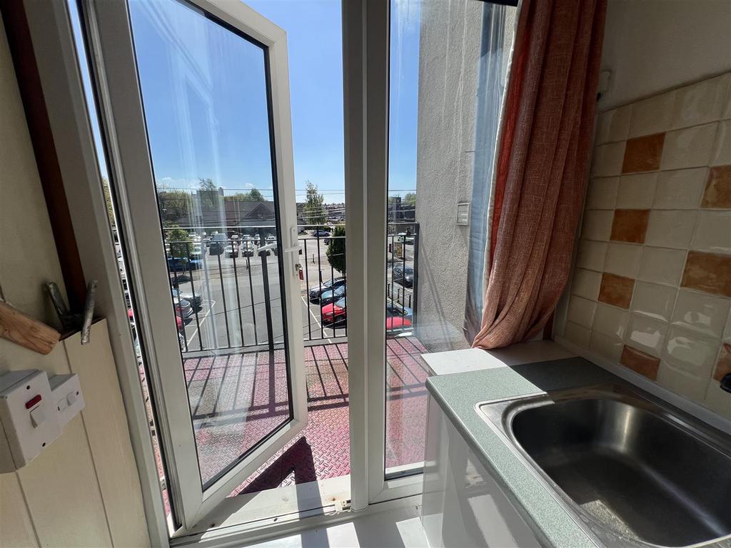 Access to balcony