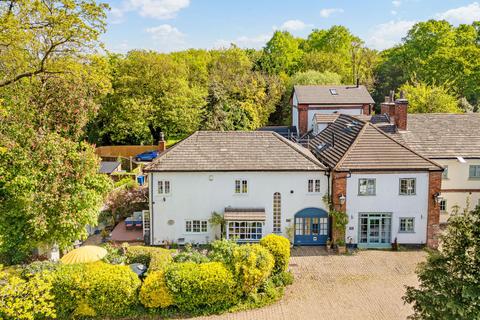 3 bedroom cottage for sale, Old Hall Mill Lane, Manchester M46