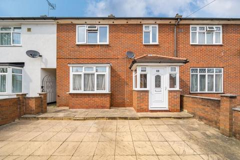 3 bedroom terraced house for sale, Robin Grove, Kenton, HA3 9TP