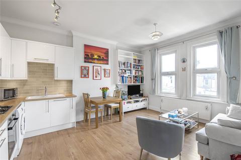 1 bedroom flat for sale, Bedford Hill, London, SW12