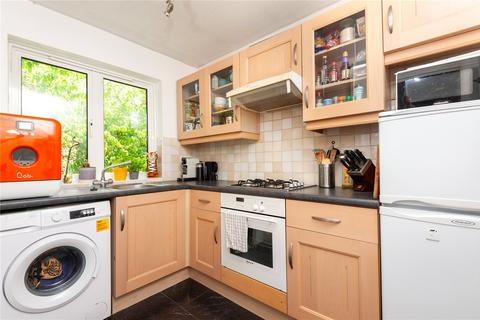 18 Ivybridge Close, Twickenham, TW1 1EA