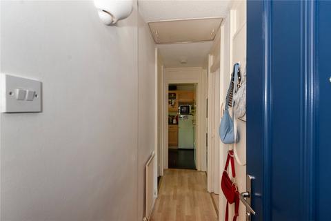 18 Ivybridge Close, Twickenham, TW1 1EA