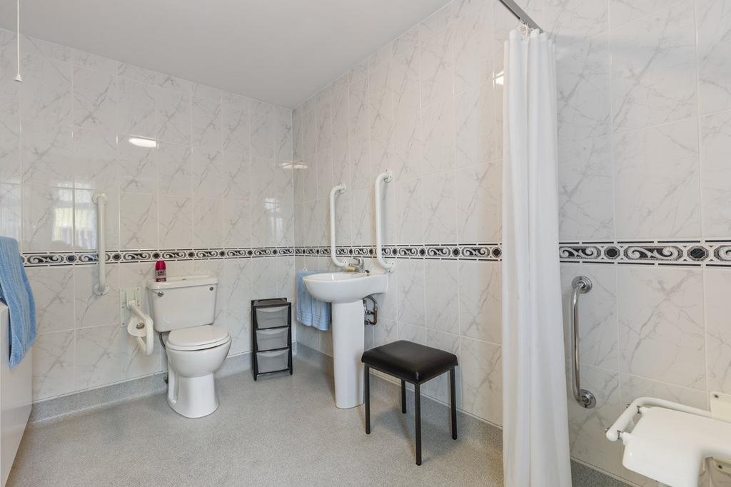 Annexe wet room