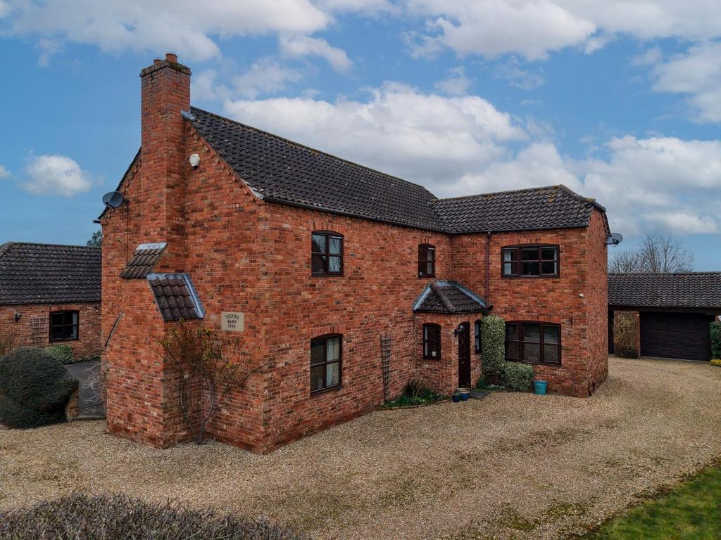 TUCKER BARN DRONE PHOTO.jpg