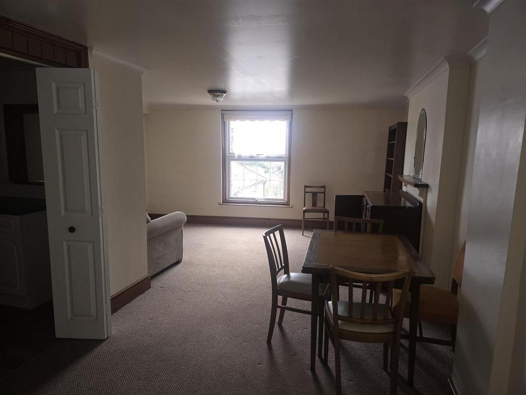 Second Floor Sitting Room