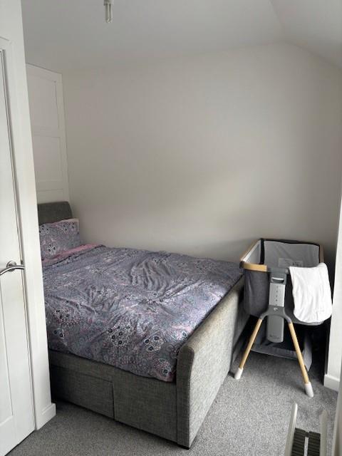 Front bedroom 1 ‘L’ shaped