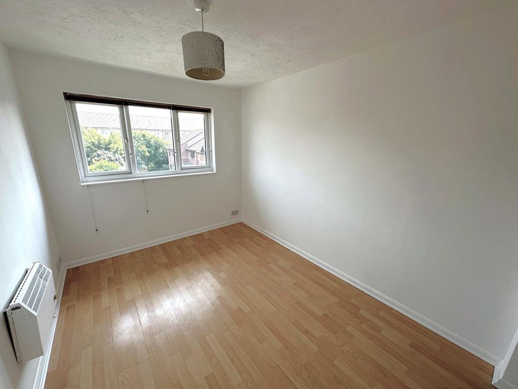 Bedroom One (2)