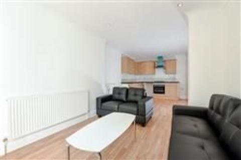 2 bedroom flat to rent, Pinner HA5