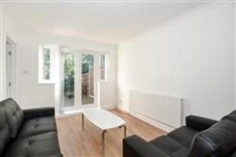 2 bedroom flat to rent, Pinner HA5