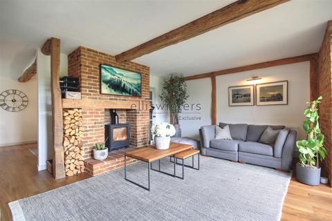 3 Barnfield, Hemingford Abbots, Huntingdon, PE28 9AX