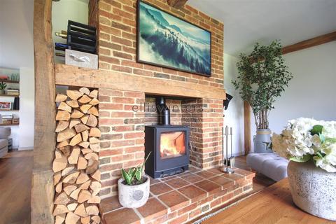 3 Barnfield, Hemingford Abbots, Huntingdon, PE28 9AX