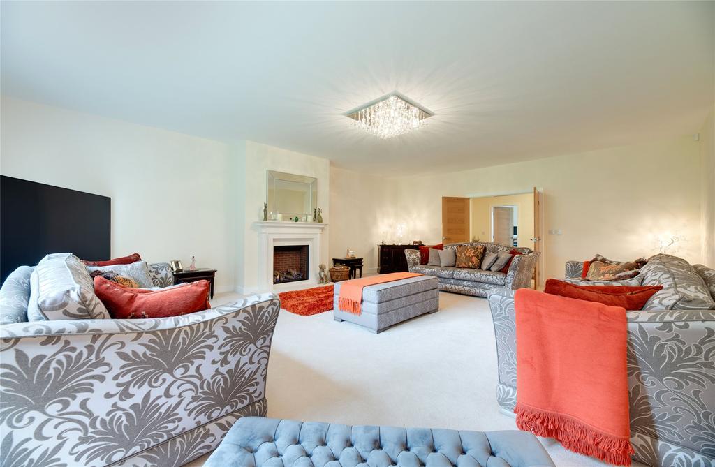 Formal Lounge