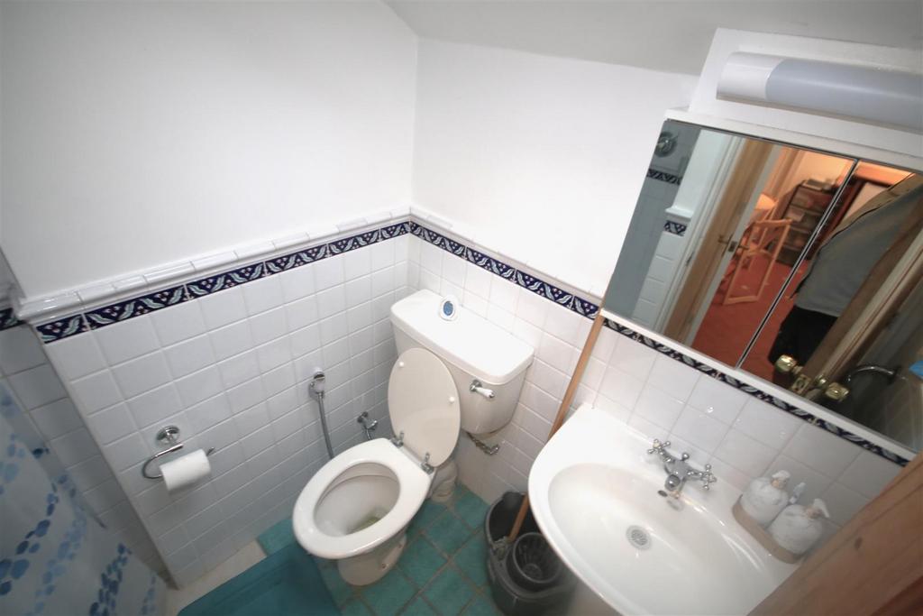 Shower Room a.JPG