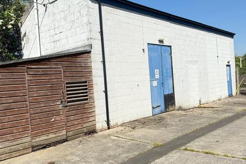 Industrial unit to rent - Horse Shoe Road, Martock, Somerset, TA12