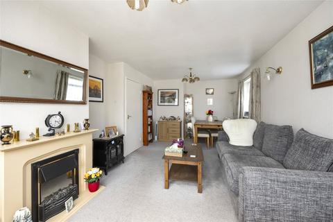 17 Burrell Avenue, Lancing, BN15 8QB
