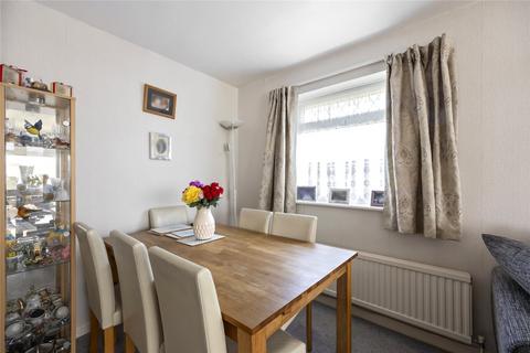 17 Burrell Avenue, Lancing, BN15 8QB