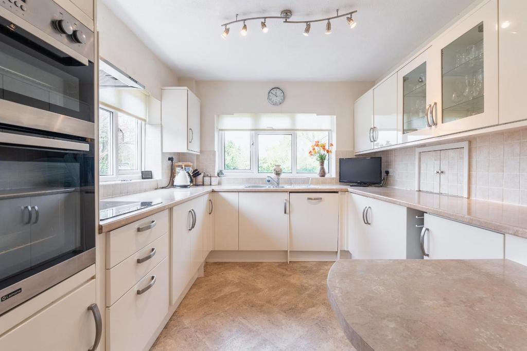 Kitchen-1.jpg