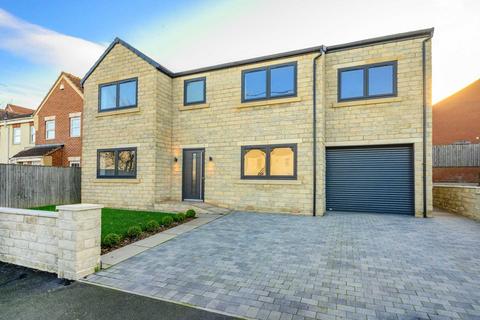 5 bedroom detached house for sale, Denby Dale Road West, Calder Grove