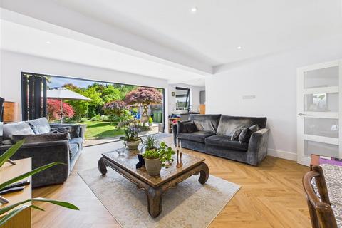 2 bedroom detached bungalow for sale, Dale Road, Walton-On-Thames