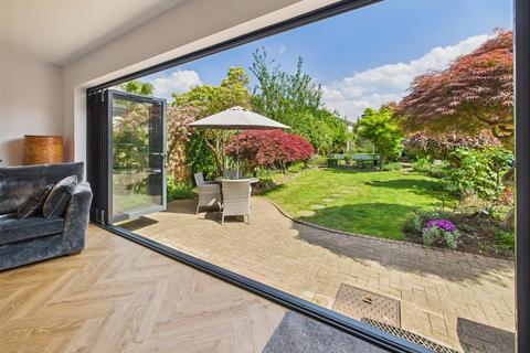 2 bedroom detached bungalow for sale, Dale Road, Walton-On-Thames