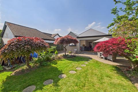 2 bedroom detached bungalow for sale, Dale Road, Walton-On-Thames