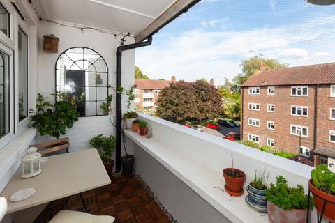 41 Brick Farm Close, Richmond, TW9 4EG