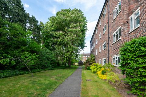 3 bedroom apartment for sale, Brick Farm Close, Richmond