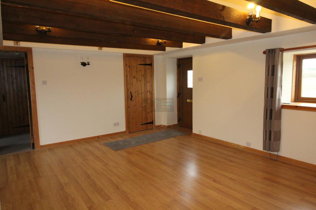 Lounge c.JPG