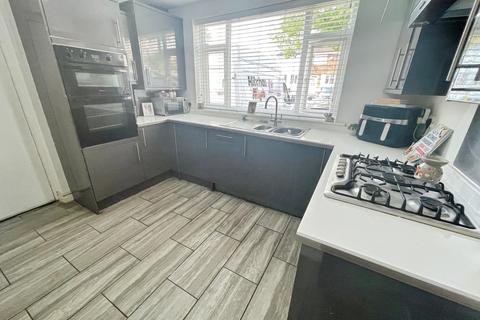 2 bedroom semi-detached house for sale, Tresham Road, Birmingham, B44