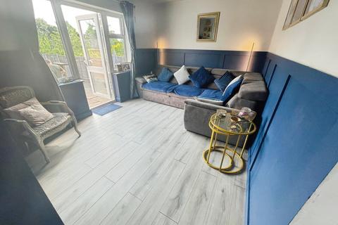 2 bedroom semi-detached house for sale, Tresham Road, Birmingham, B44
