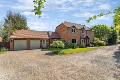 2 Spring Close, Upper Basildon, Reading, RG8 8JQ