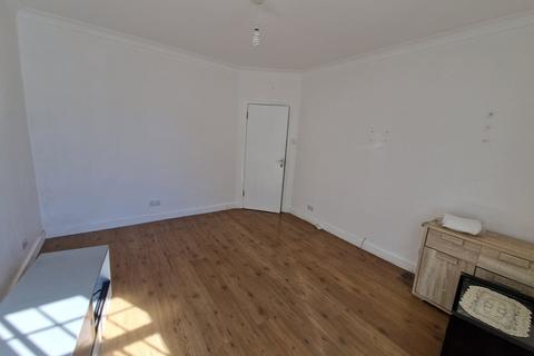 2 bedroom bungalow to rent, Upper Sutton Lane, Hounslow, TW5