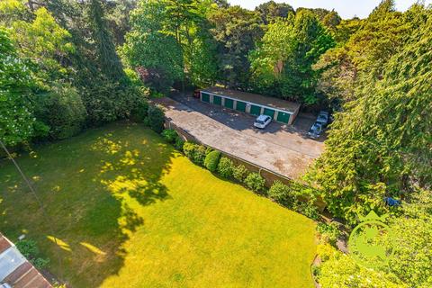 2 bedroom flat for sale, Lindsay Road, Poole BH13
