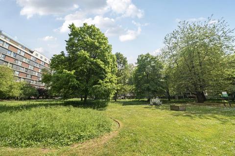 1 bedroom flat for sale, Hallfield Estate,  London,  W2,  W2