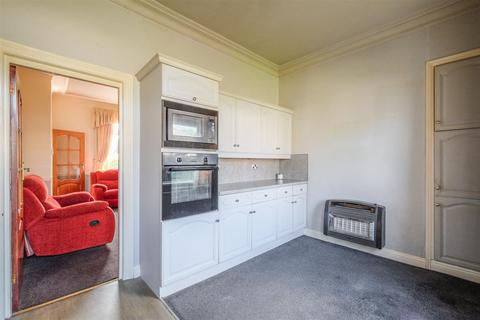3 bedroom end of terrace house for sale, Rayner Road, Brighouse
