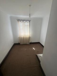 4 bedroom terraced house to rent, Manford Close, IG7