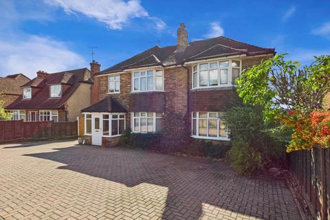 4 bedroom detached house for sale, Hillfield Road, Chalfont St. Peter, Buckinghamshire, SL9